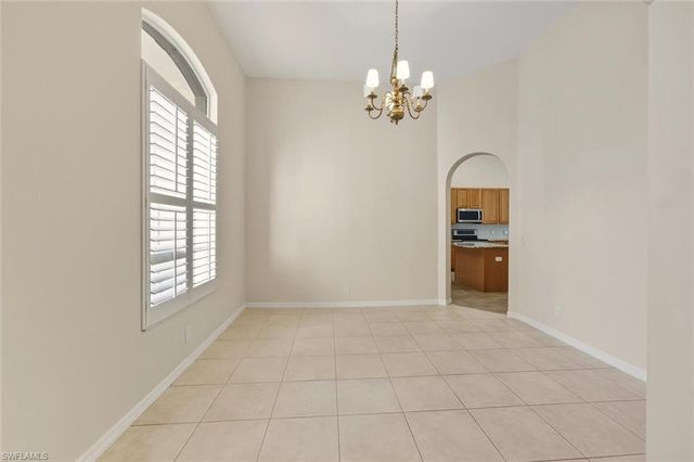 366 Burnt Pine DR, Naples, FL 34119