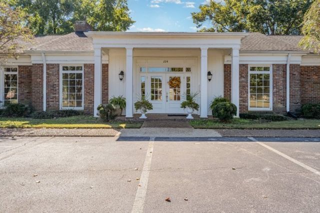 106 Plantation Ct, Nashville, TN 37221
