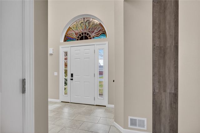 17 Birchmount Circle, Henrietta, NY 14586