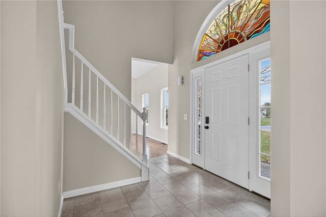 17 Birchmount Circle, Henrietta, NY 14586