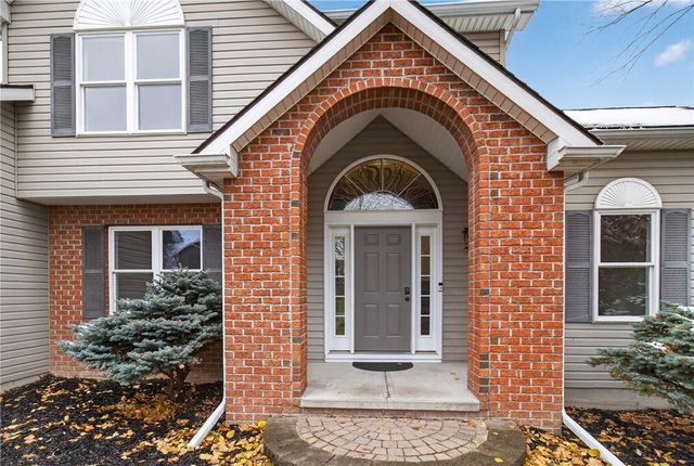 17 Birchmount Circle, Henrietta, NY 14586