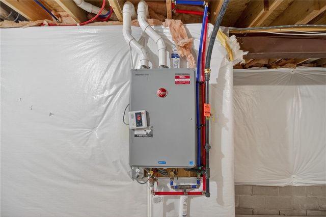 17 Birchmount Circle, Henrietta, NY 14586