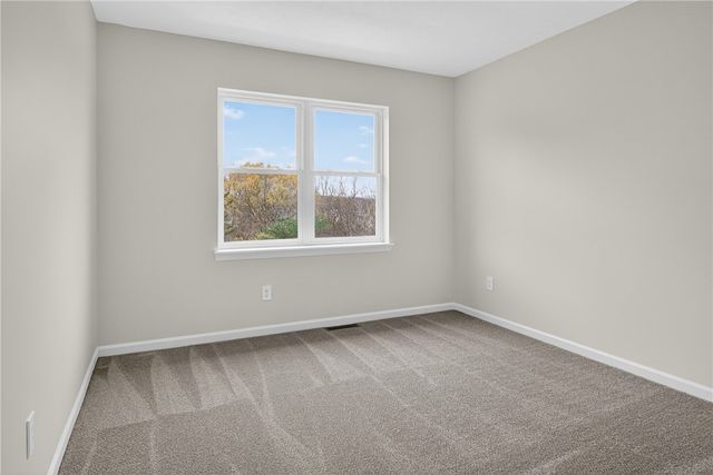 17 Birchmount Circle, Henrietta, NY 14586