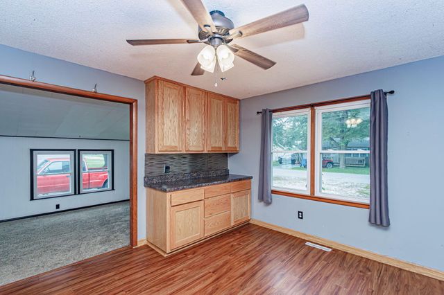 610 S GREEN ST, Centralia, MO 65240
