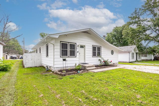 610 S GREEN ST, Centralia, MO 65240