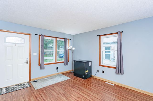 610 S GREEN ST, Centralia, MO 65240