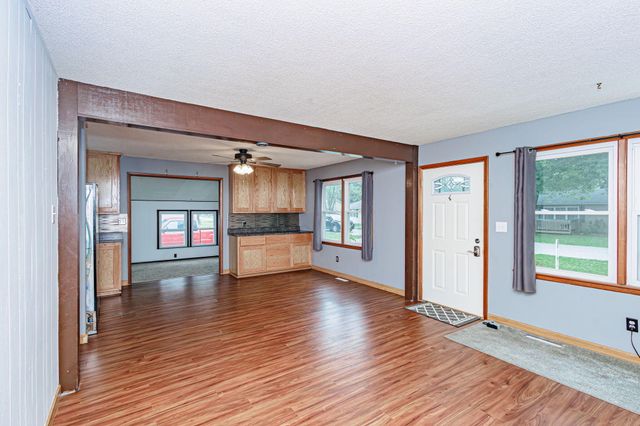 610 S GREEN ST, Centralia, MO 65240