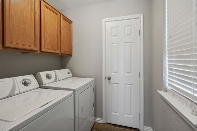 416 Granada Calle Court, Granbury, TX 76049