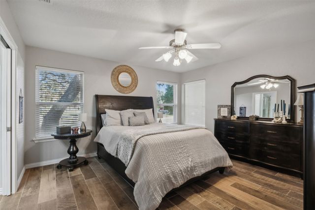 416 Granada Calle Court, Granbury, TX 76049