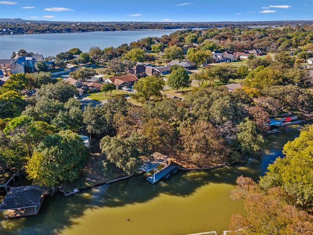 416 Granada Calle Court, Granbury, TX 76049