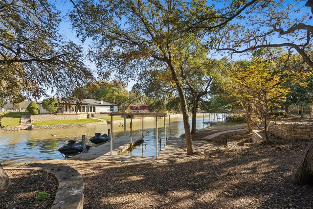 416 Granada Calle Court, Granbury, TX 76049