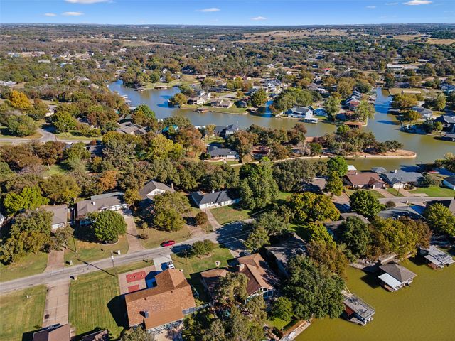 416 Granada Calle Court, Granbury, TX 76049