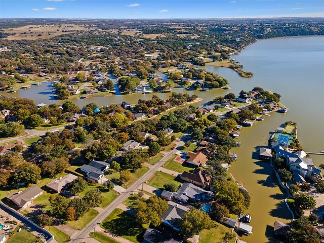 416 Granada Calle Court, Granbury, TX 76049