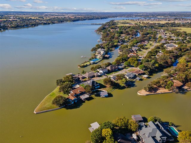 416 Granada Calle Court, Granbury, TX 76049