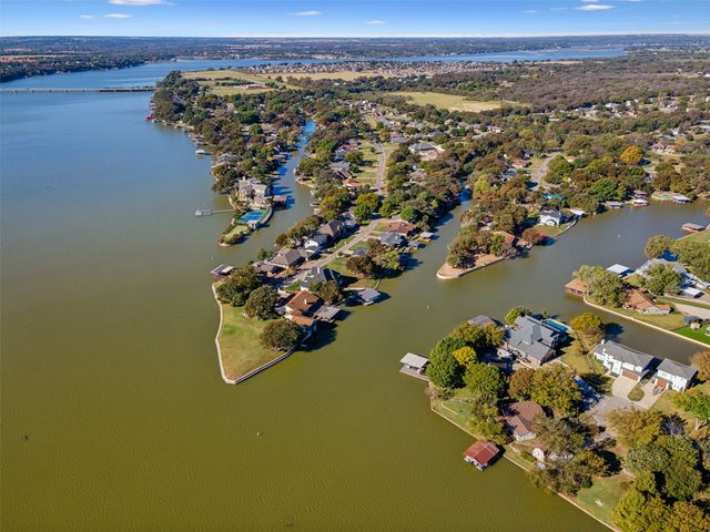 416 Granada Calle Court, Granbury, TX 76049