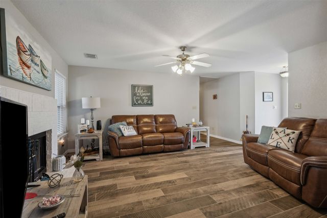 416 Granada Calle Court, Granbury, TX 76049