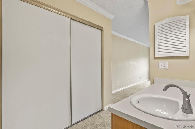 14102 E Linvale Place 504, Aurora, CO 80014
