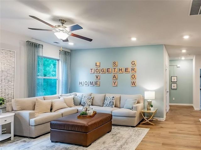 7930 Tiberon Pkwy, Cumming, GA 30028
