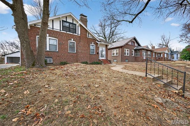 7622 Springdale Drive, Pasadena Park, MO 63121