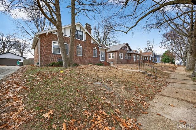 7622 Springdale Drive, Pasadena Park, MO 63121
