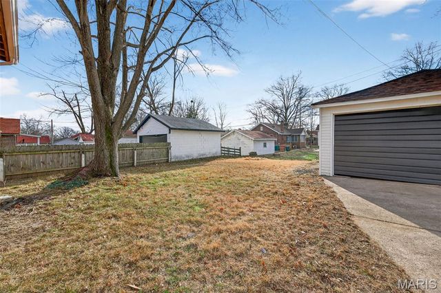 7622 Springdale Drive, Pasadena Park, MO 63121