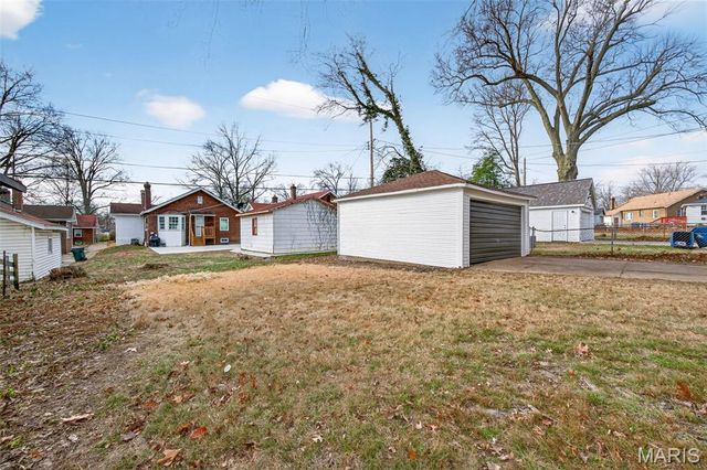 7622 Springdale Drive, Pasadena Park, MO 63121
