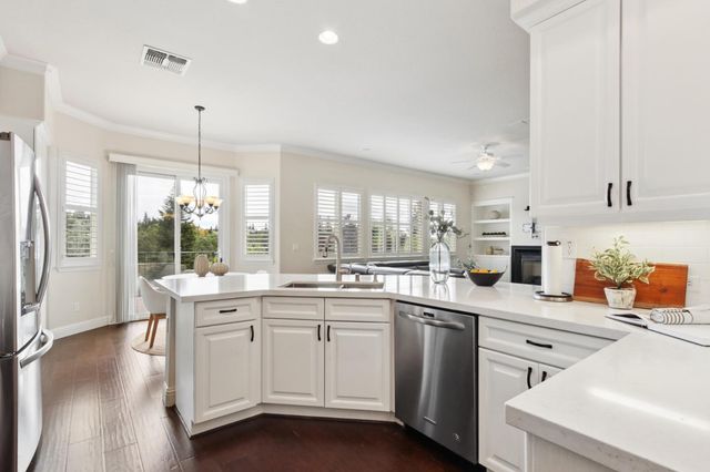 2332 Luciana Way, Roseville, CA 95661