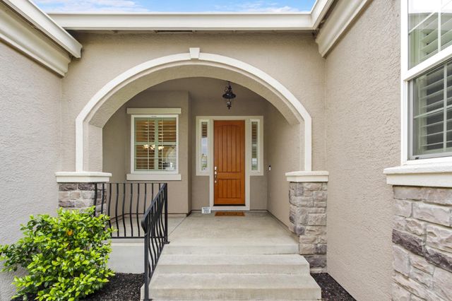 2332 Luciana Way, Roseville, CA 95661