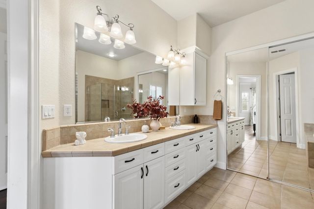 2332 Luciana Way, Roseville, CA 95661