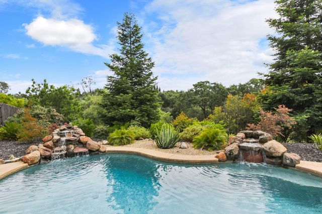 2332 Luciana Way, Roseville, CA 95661