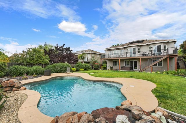 2332 Luciana Way, Roseville, CA 95661