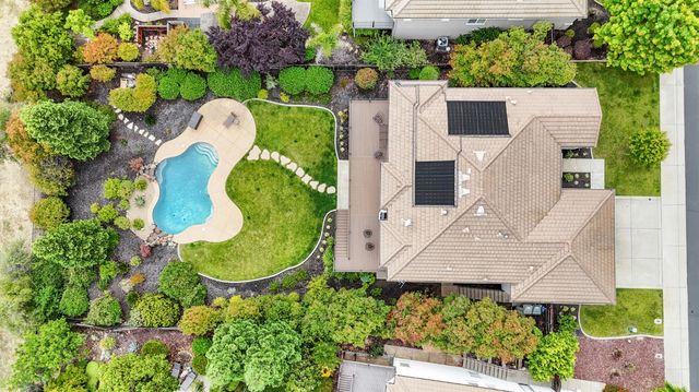 2332 Luciana Way, Roseville, CA 95661