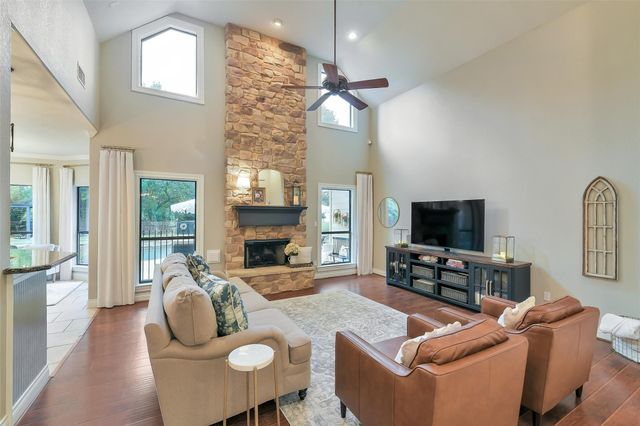 11373 Majestic Drive, Montgomery, TX 77316