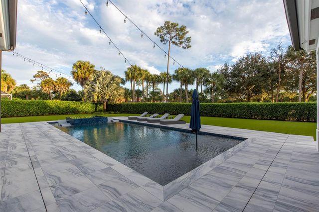 1768 Breakers West Boulevard W, West Palm Beach, FL 33411
