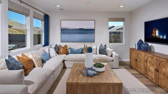 12182 Paxton Way, San Diego, CA 92129