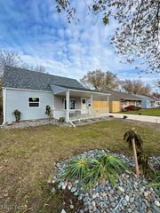 2855 Mckinley Street, Lorain, OH 44052