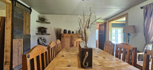 1216 Glossip Avenue, Highlandville, MO 65669