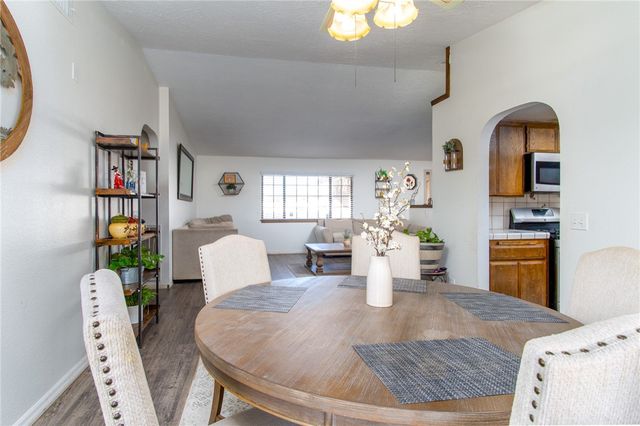 17185 Redding Street, Hesperia, CA 92345