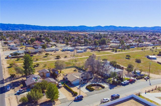 17185 Redding Street, Hesperia, CA 92345