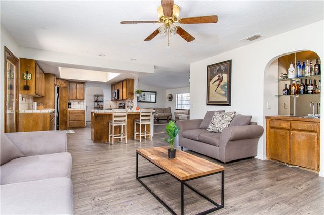 17185 Redding Street, Hesperia, CA 92345