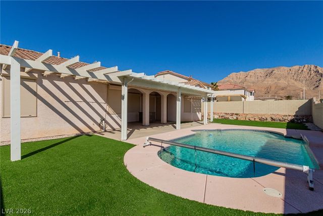 6453 Mahogany Peak Avenue, Las Vegas, NV 89110