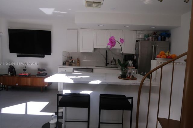 3034 SW 27th Ave 4, Miami, FL 33133