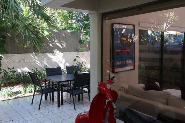 3034 SW 27th Ave 4, Miami, FL 33133