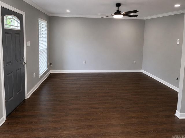 1555 hathaway Drive, Conway, AR 72034