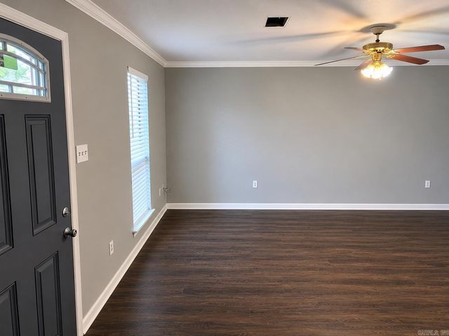 1555 hathaway Drive, Conway, AR 72034