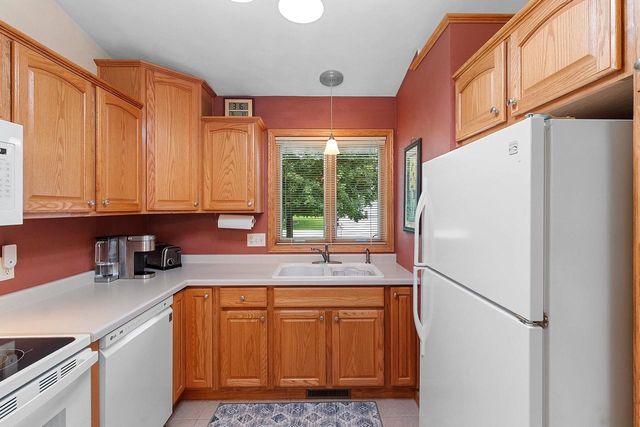 N1226 REDWING DRIVE, Greenville, WI 54942