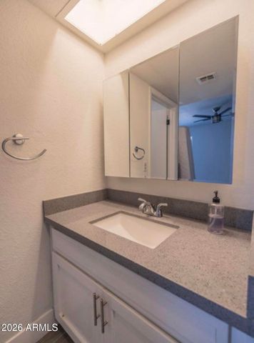 2011 N 51st Street 1, Phoenix, AZ 85008