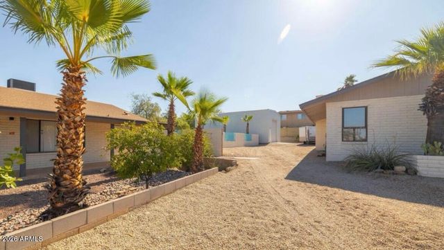 2011 N 51st Street 1, Phoenix, AZ 85008