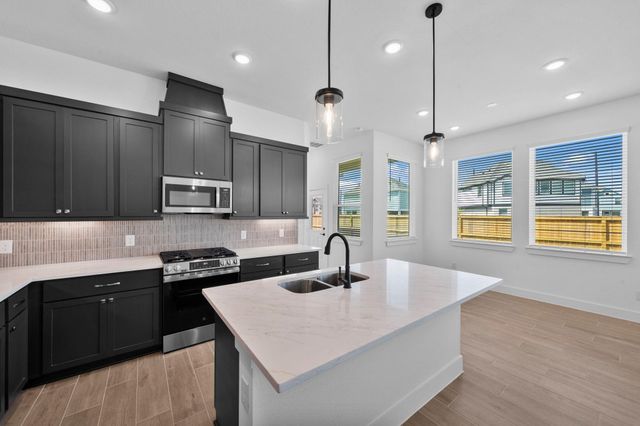 10131 Palm Springs Place, Manvel, TX 77583