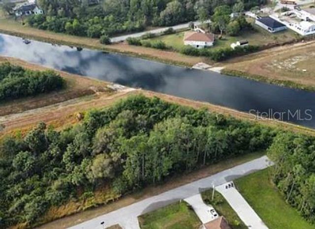 2805 17TH STREET W, Lehigh Acres, FL 33971